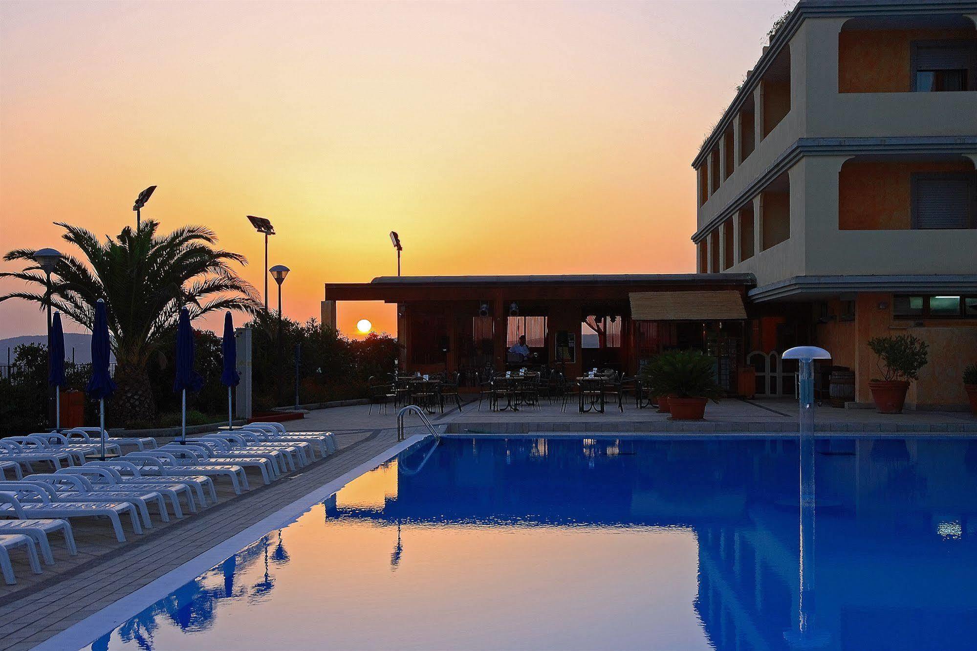 Borgo Saraceno Hotel-Residence Santa Teresa Gallura Bagian luar foto